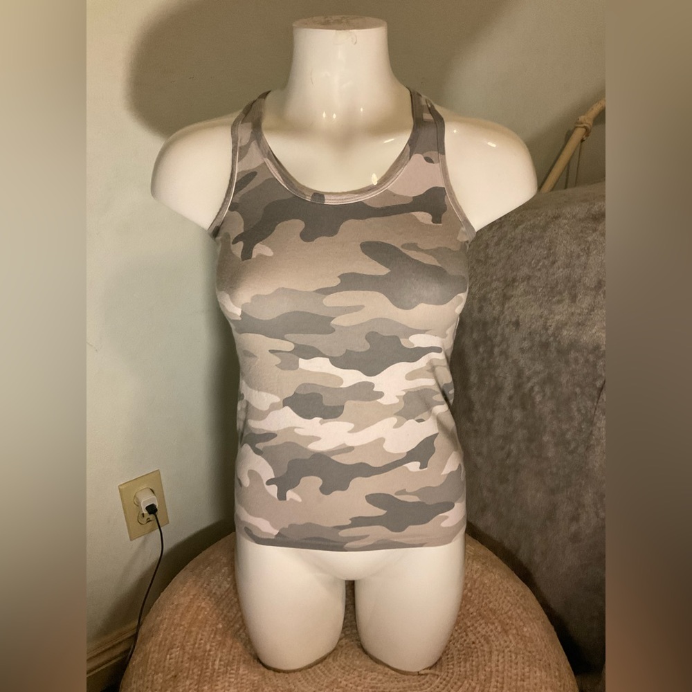 Old Navy Camo Tank top - X,XL 14 - 16 girls